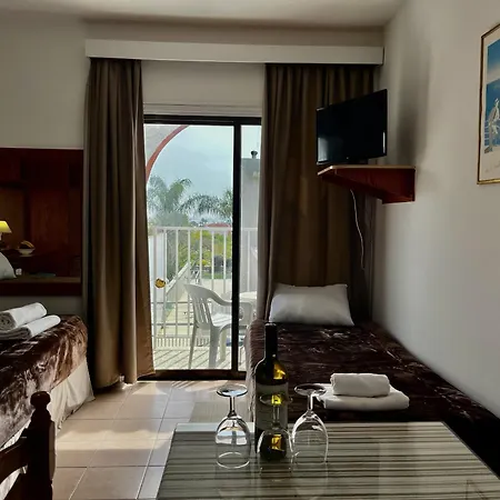 Nissi Chrysland Apartman Ajía Nápa