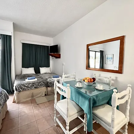 Nissi Chrysland * Ajía Nápa